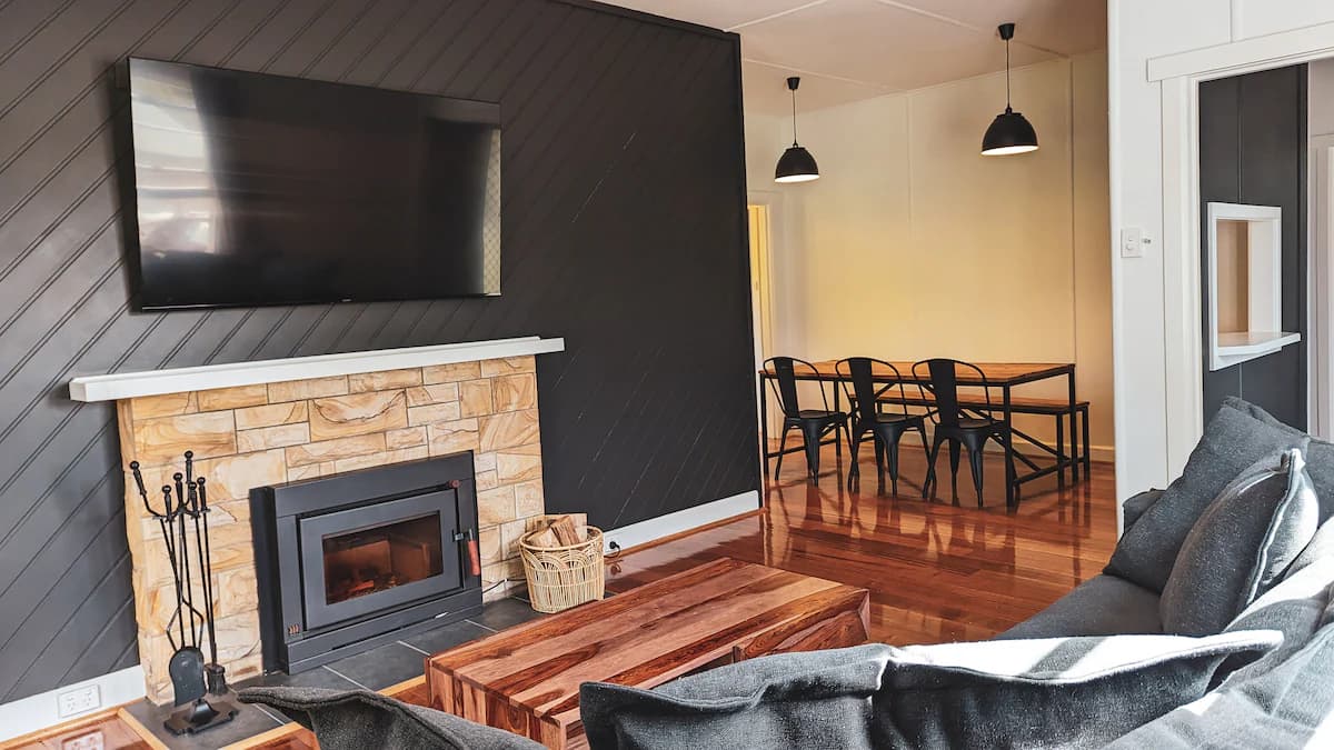 Maydena Views: Bike Garage, Starlink & Fireplace - Photo 1